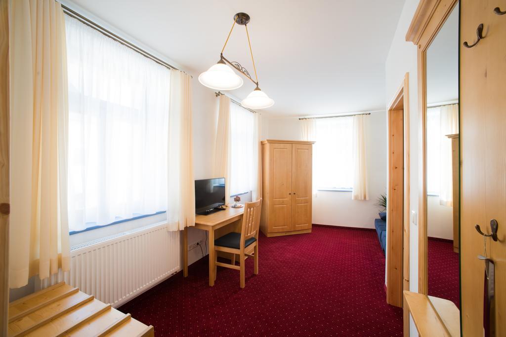 Pension Und Gaststaette "Zur Brauschaenke" Schöneck Exteriér fotografie